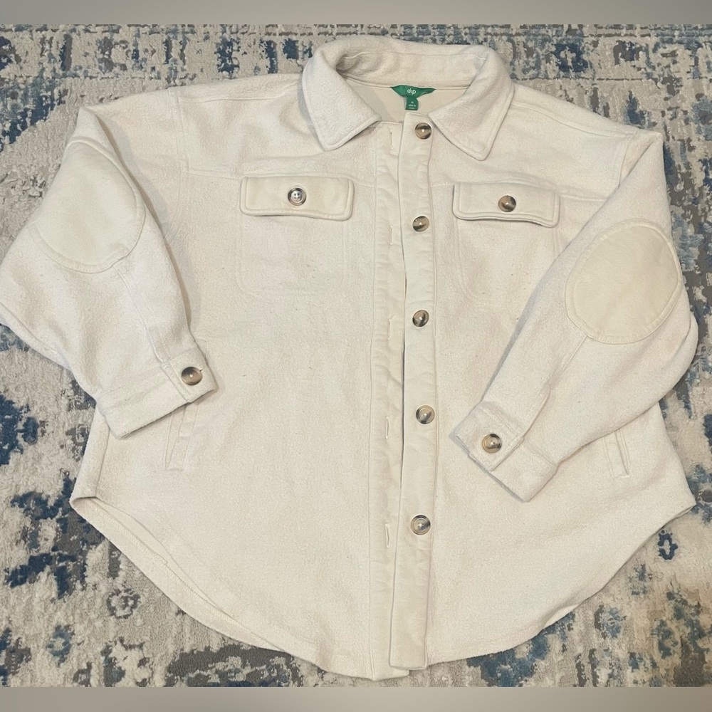 Cute shacket - Picture 2 of 3